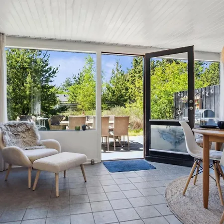 Inga - 1-3km From The Sea By Interhome