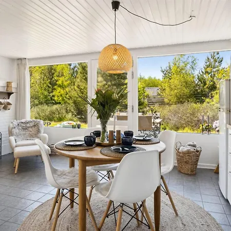 Inga - 1-3km From The Sea By Interhome