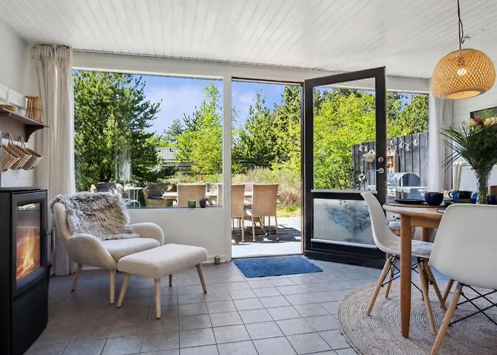 Inga - 1-3km From The Sea By Interhome